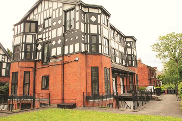 2 Bedroom Apartment To Rent In Abbey Lodge, Abbey Grove, Monton, M30