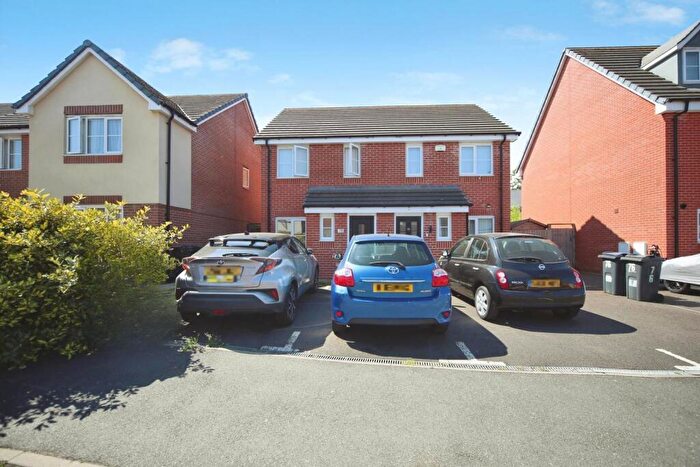 2 Bedroom Semi-Detached House For Sale In Electric Way, Birmingham, West Midlands, B11