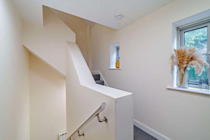 1 Bedroom Flat For Sale In Chequers, West End, Northleach, Cheltenham, GL54