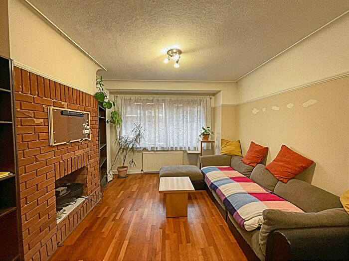 3 Bedroom End Of Terrace House To Rent In Clifford Road, Wembley, HA0