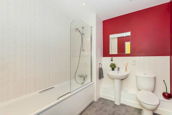 1 Bedroom Flat To Rent In Tarves Way, Greenwich, SE10