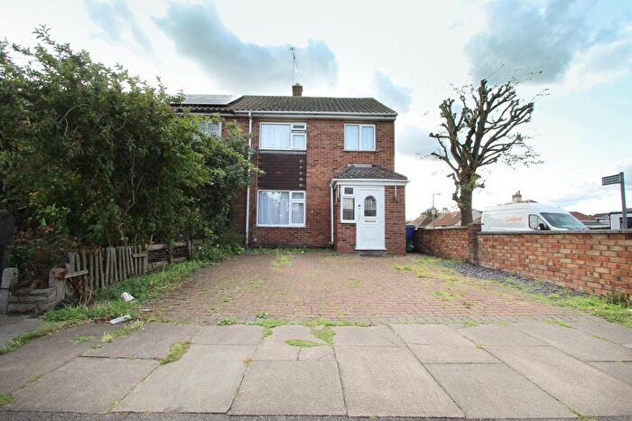 3 Bedroom End Terrace House For Sale In Jesmond Road, Grays, RM16