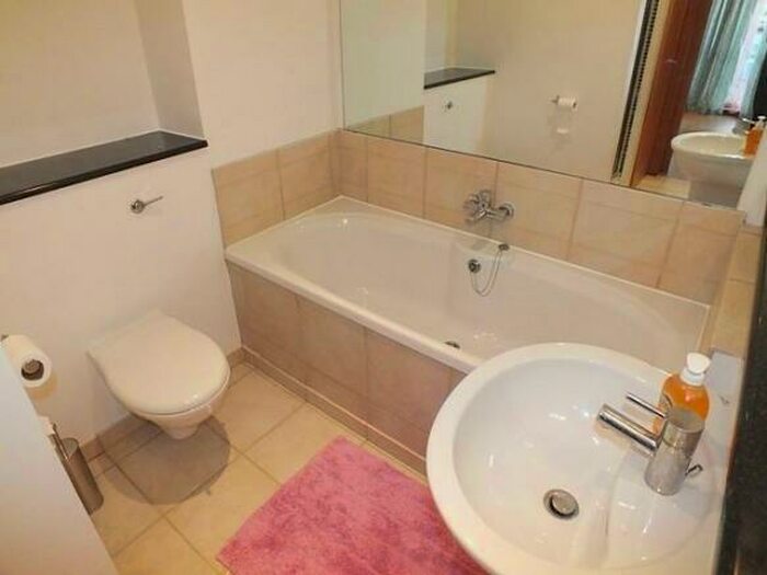 2 Bedroom Apartment To Rent In Portland Street, Southampton, SO14