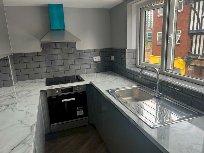 1 Bedroom Flat To Rent In East Street, Southampton, SO14