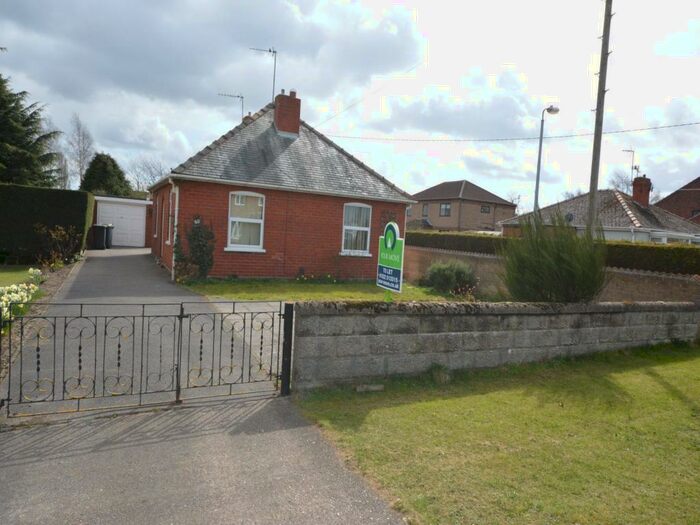 2 Bedroom Bungalow To Rent In North Hykeham, Lincoln, LN6