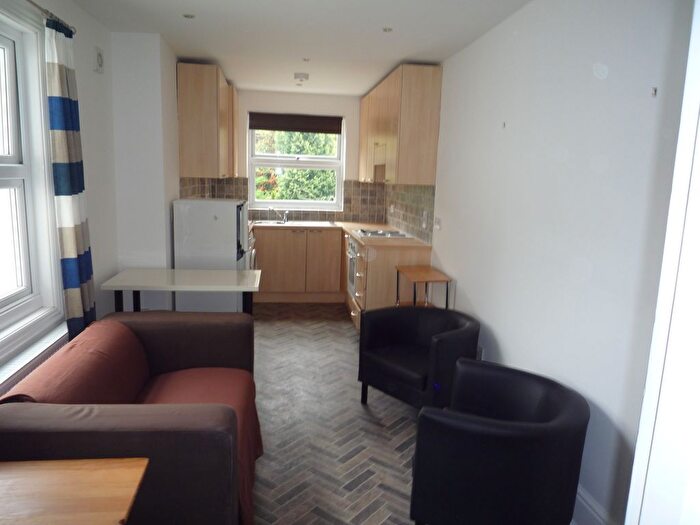 2 Bedroom Flat To Rent In Sussex Way, London, N7