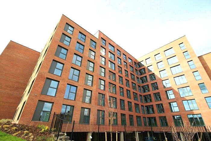 2 Bedroom Flat To Rent In The Axium, Windmill Street, Birmingham, B1