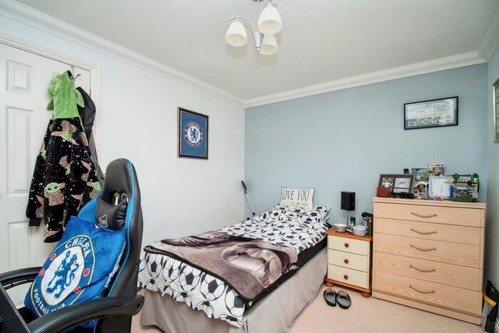 4 Bedroom Detached House For Sale In Thornlow Close, Weymouth, DT4