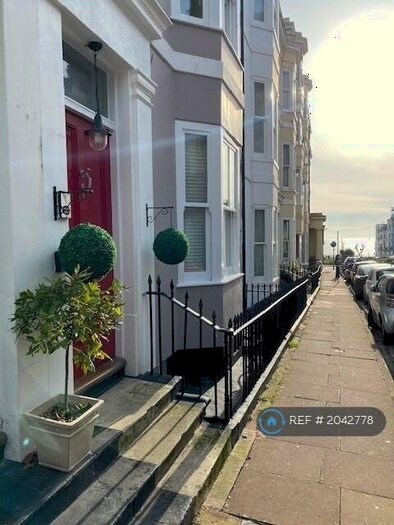 2 Bedroom Flat To Rent In Devonshire Place, Brighton, BN2