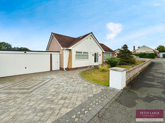 4 Bedroom Detached Bungalow For Sale In Ffordd Aber, Rhuddlan, LL18