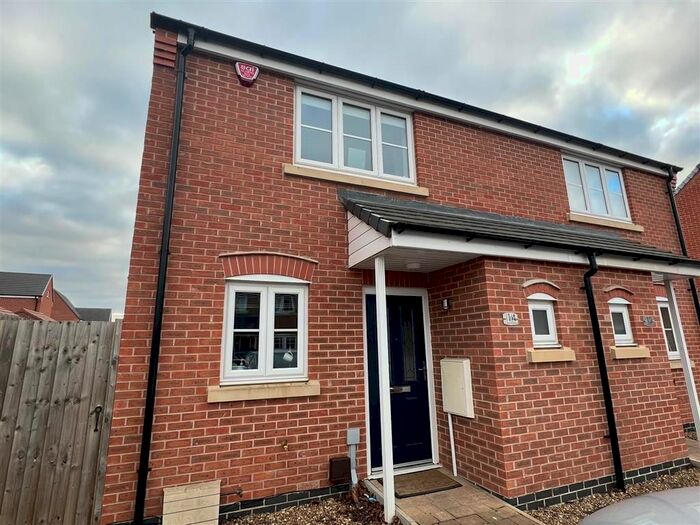 2 Bedroom Semi-Detached House To Rent In Barn Owl Road, Birstall, Leicester, LE4