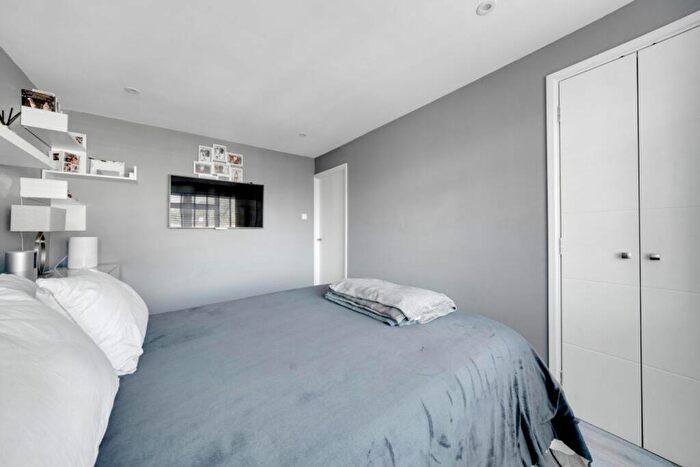 1 Bedroom Flat For Sale In Northumberland Park, London, N17