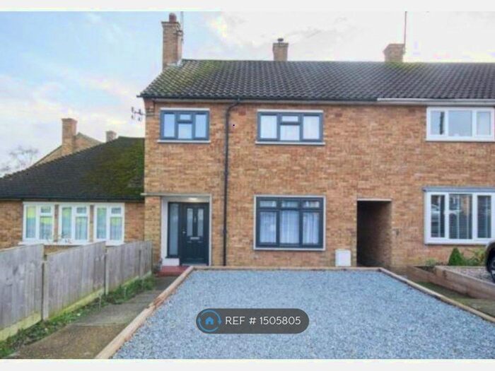 3 Bedroom Terraced House To Rent In Birkbeck Road, Shenfield, CM13