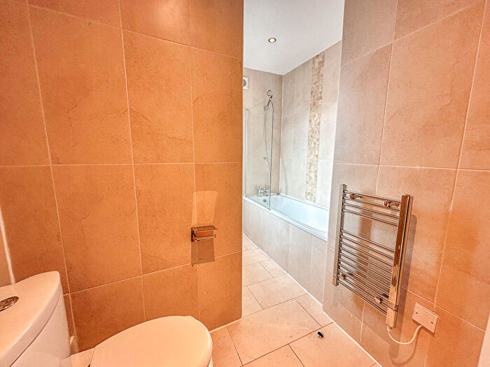 1 Bedroom Flat To Rent In Flat St. Marys Chambers, St. Marys Gate, Derby, Derbyshire, DE1