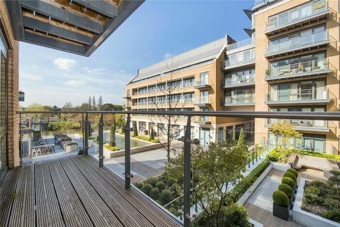 2 Bedroom Flat To Rent In Belvedere House, Kew Bridge Road, Brentford, Middlesex, TW8