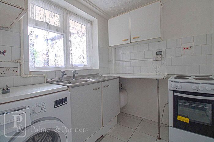 1 Bedroom Flat To Rent In Chilton Court, Belstead Avenue, Ipswich, Suffolk, IP2