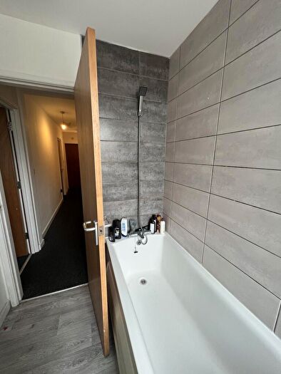 7 Bedroom End Of Terrace House To Rent In Bedroom Student House - Lenton Boulevard, NG7