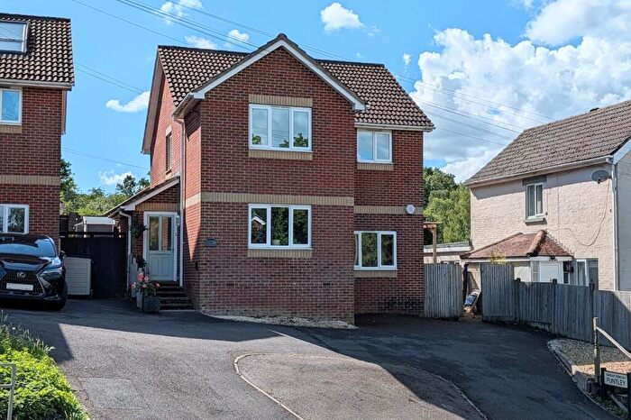 5 Bedroom Detached House For Sale In Funtley Hill, Funtley, PO16