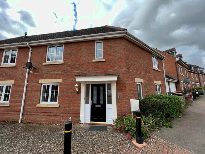 3 Bedroom Semi-Detached House To Rent In Fox Hedge Way, Sharnbrook, Bedford, MK44