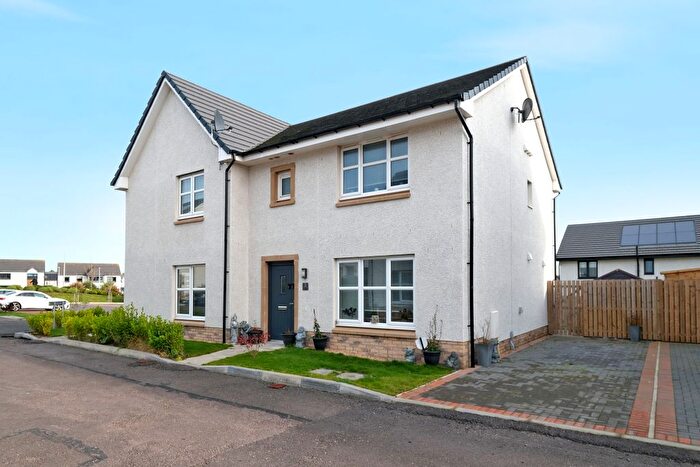 3 Bedroom Semi-Detached House For Sale In Long Craig Grove, Cove, Aberdeen, AB12