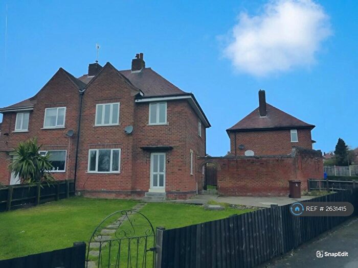 3 Bedroom Semi-Detached House To Rent In Beresford Drive, Ilkeston, DE7
