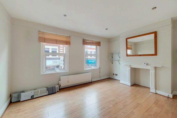 1 Bedroom Flat To Rent In High Street, Wimbledon, SW19