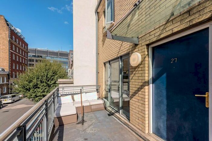 2 Bedroom Maisonette To Rent In Guildhouse Street, Pimlico, London, SW1V