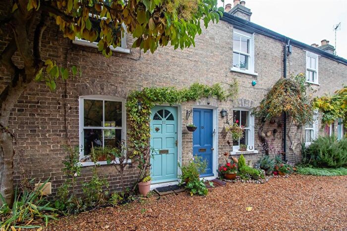 2 Bedroom Terraced House To Rent In North Cottages, Trumpington Road, CB2