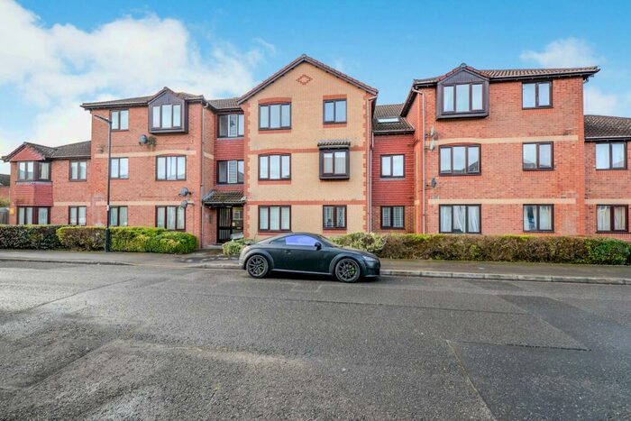 1 Bedroom Flat To Rent In Whitworth Road, Bitterne, Southampton, SO18