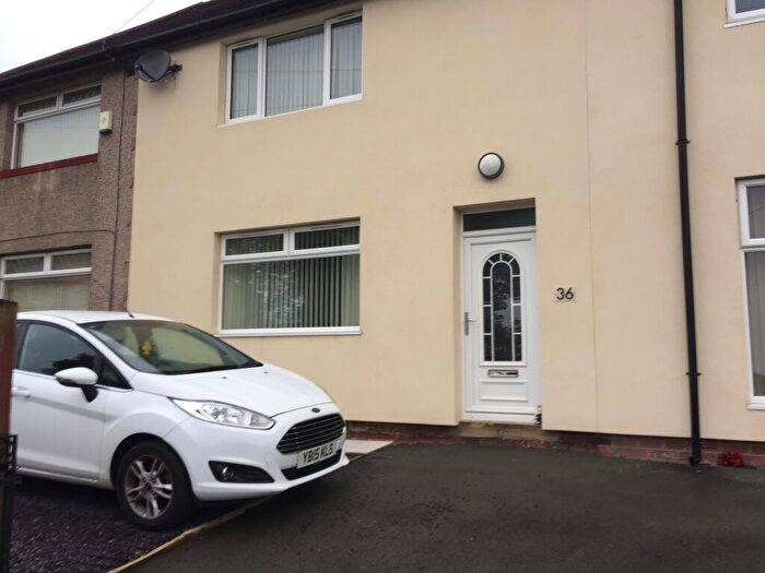 5 Bedroom House To Rent In Club Lane, Halifax, HX2