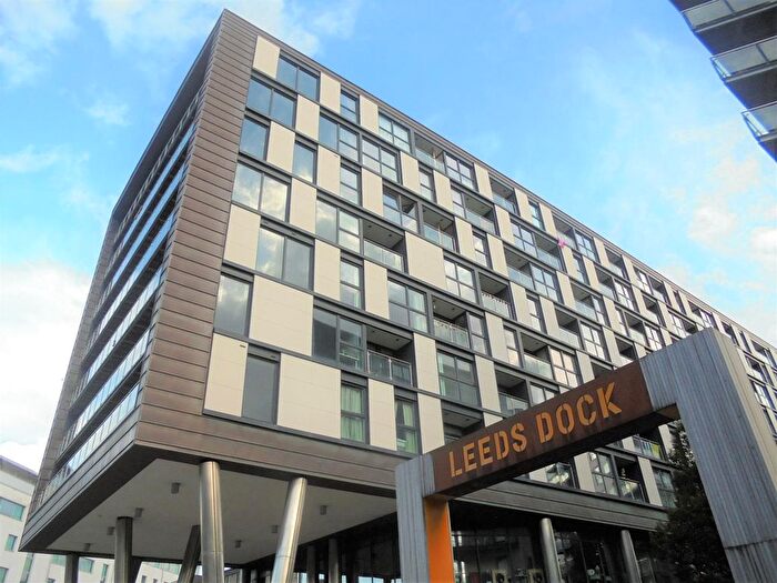 2 Bedroom Flat To Rent In Cartier House, The Boulevard, Leeds, LS10