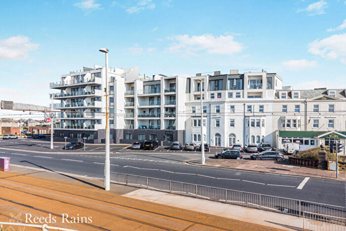 2 Bedroom Apartment For Sale In New South Promenade, Blackpool, Lancashire, FY4