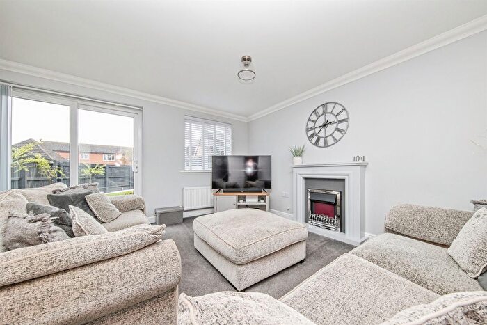 3 Bedroom Terraced House For Sale In Spalding Lane, Kesgrave, Ipswich, IP5