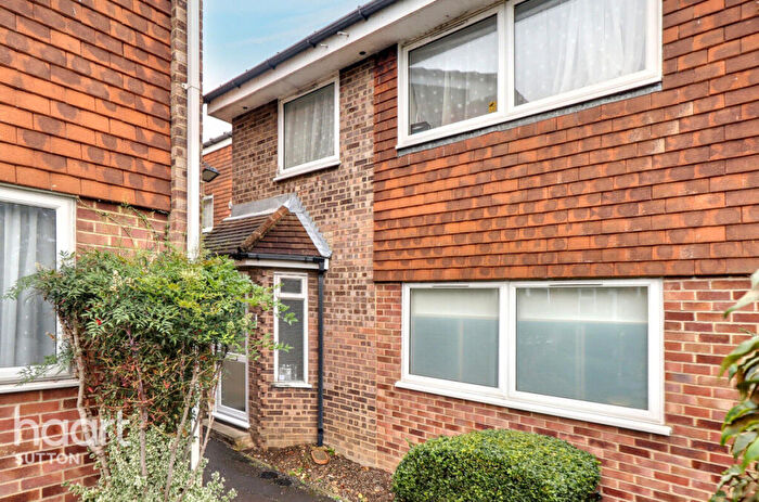 1 Bedroom Apartment For Sale In Freeman Road, Morden, SM4