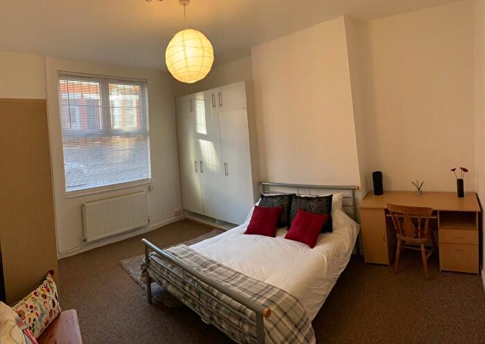 6 Bedroom Terraced House To Rent In Garden Lane, Chester, Cheshire, CH1
