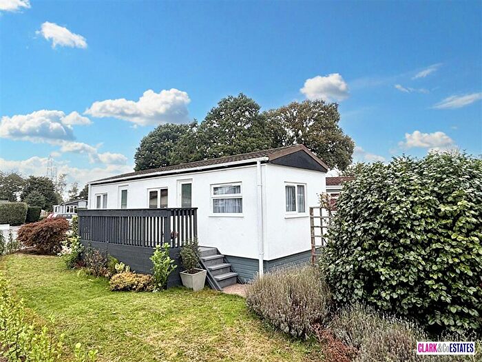 1 Bedroom Park Home For Sale In Second Avenue, Newport Park, EX2