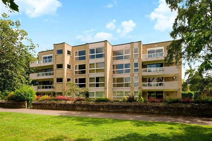 3 Bedroom Flat To Rent In Cavendish Avenue, Harrogate, HG2