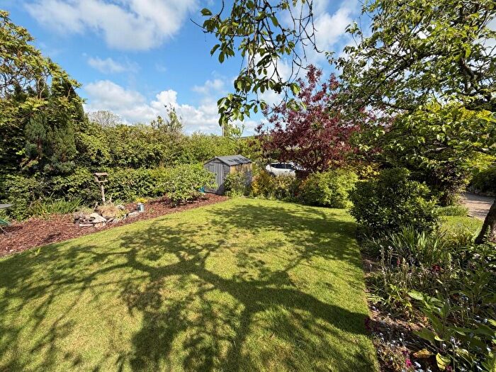 4 Bedroom Detached House For Sale In Valley Road, Harmans Cross, BH20 - Photo 10