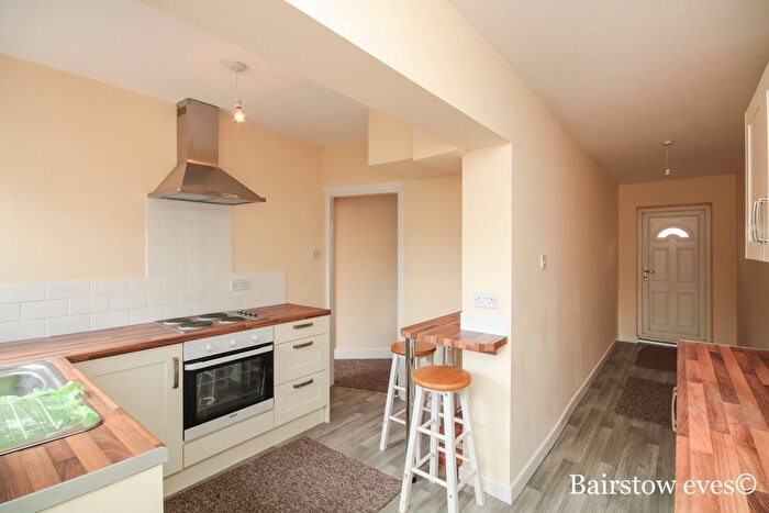 3 Bedroom Property To Rent In Brackley Square, Woodford Green, IG8