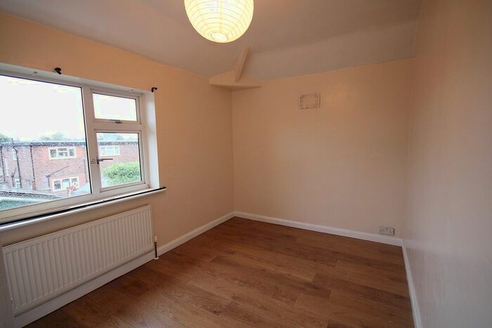 Semi-Detached House To Rent In Northway, Warrington, WA2