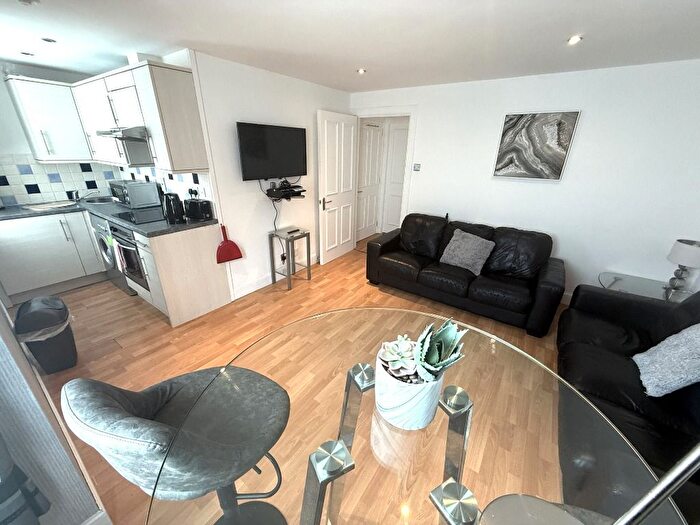 1 Bedroom Flat To Rent In Chapel Street, City Centre, Aberdeen, AB10