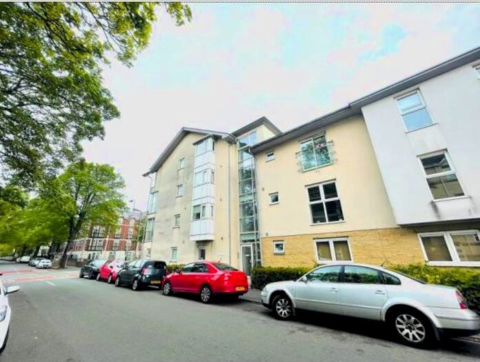 Studio To Rent In Newport Road, Cardiff, CF24