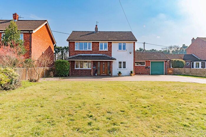 4 Bedroom Detached House For Sale In Station Road, Worstead, NR28