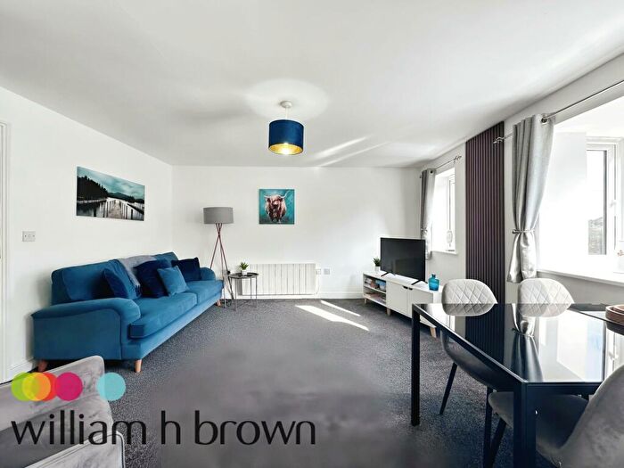 2 Bedroom Apartment To Rent In Rookes Crescent, Chelmsford, CM1