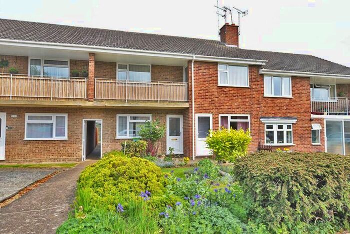 2 Bedroom Maisonette To Rent In Milstead Close, Maidstone, ME14