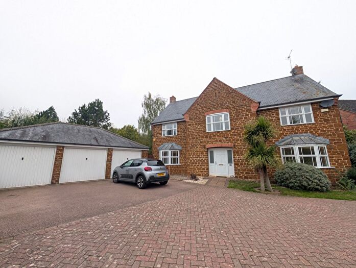 5 Bedroom Detached House To Rent In Loddington Way, Mawsley, NN14