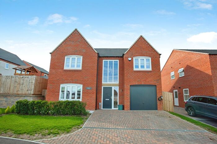 4 Bedroom Detached House For Sale In Elmtree Road, Stretton, Alfreton, DE55