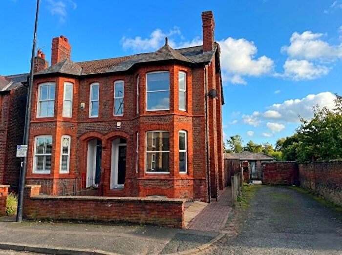 4 Bedroom Semi Detached House For Sale In Ashfield Road, Altrincham, WA15