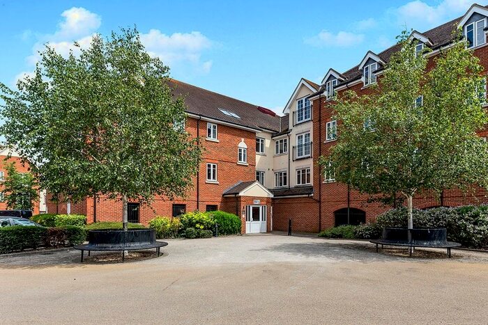 1 Bedroom Flat To Rent In Peppermint Road, Hitchin, Hertfordshire, SG5