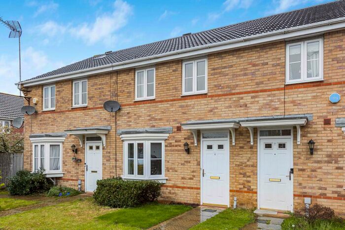 3 Bedroom Terraced House To Rent In Lavender Close, Hatfield, AL10